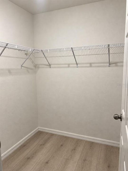 En Venta: $279,900 (4 camas, 2 baños, 1594 Pies cuadrados)