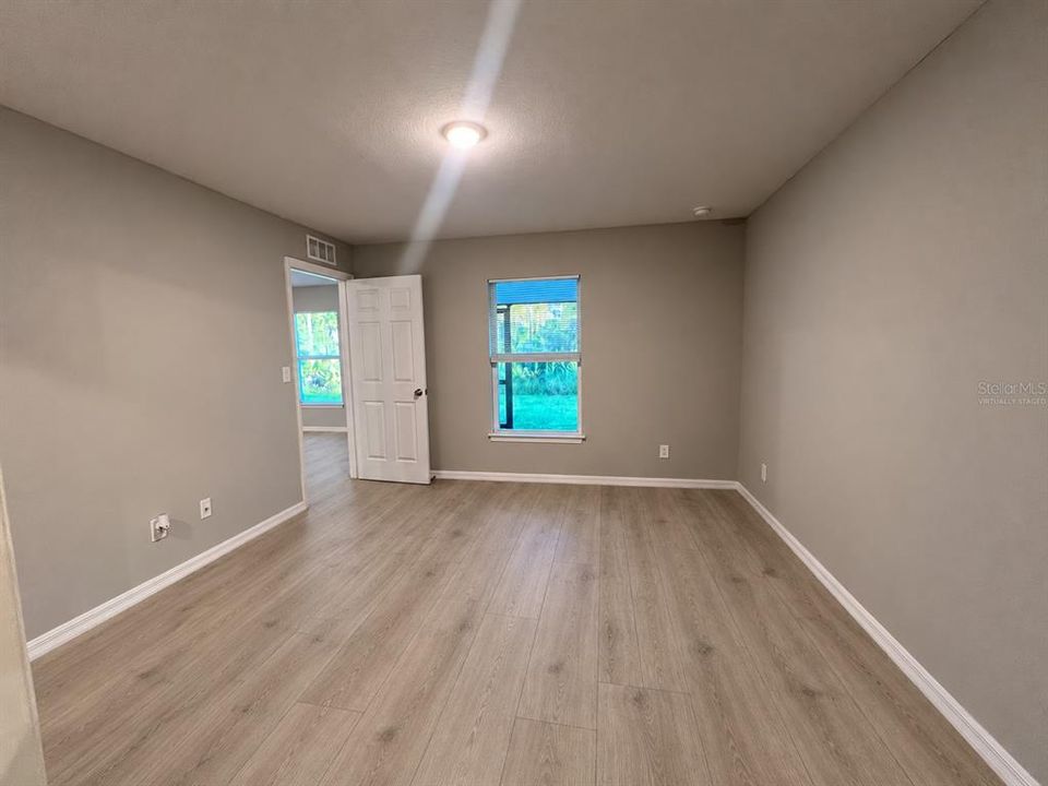 En Venta: $279,900 (4 camas, 2 baños, 1594 Pies cuadrados)