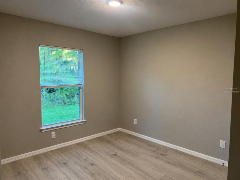 En Venta: $279,900 (4 camas, 2 baños, 1594 Pies cuadrados)