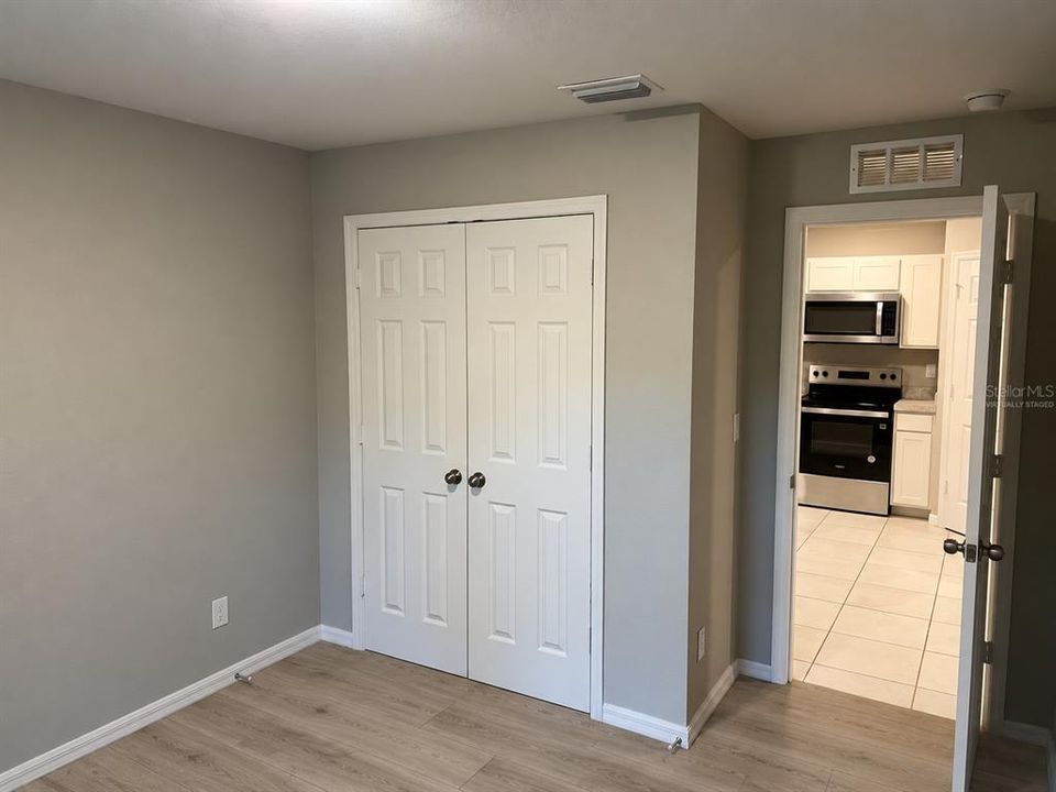 En Venta: $279,900 (4 camas, 2 baños, 1594 Pies cuadrados)