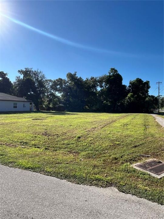 На продажу: $120,000 (0.30 acres)