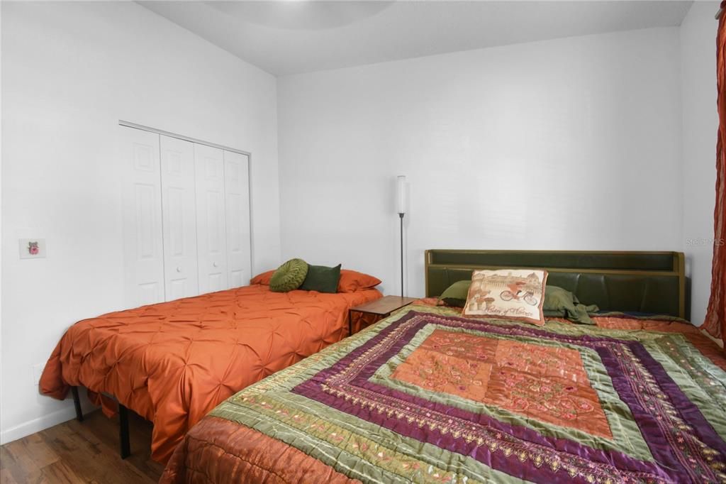 En Venta: $208,000 (2 camas, 2 baños, 902 Pies cuadrados)