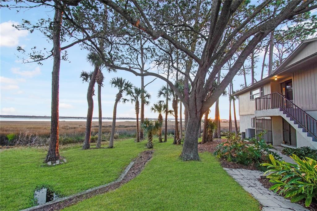 En Venta: $208,000 (2 camas, 2 baños, 902 Pies cuadrados)