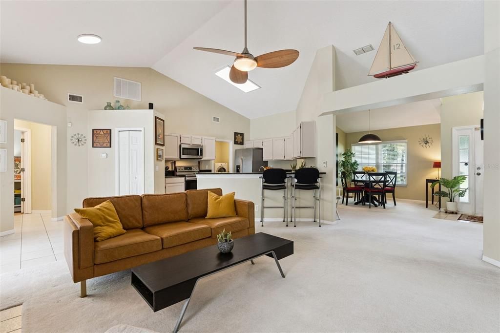 For Sale: $550,000 (3 beds, 2 baths, 1726 Square Feet)