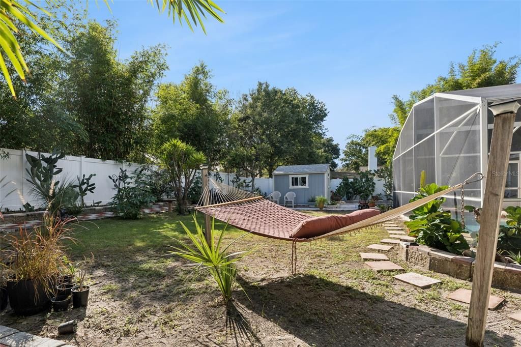 For Sale: $550,000 (3 beds, 2 baths, 1726 Square Feet)