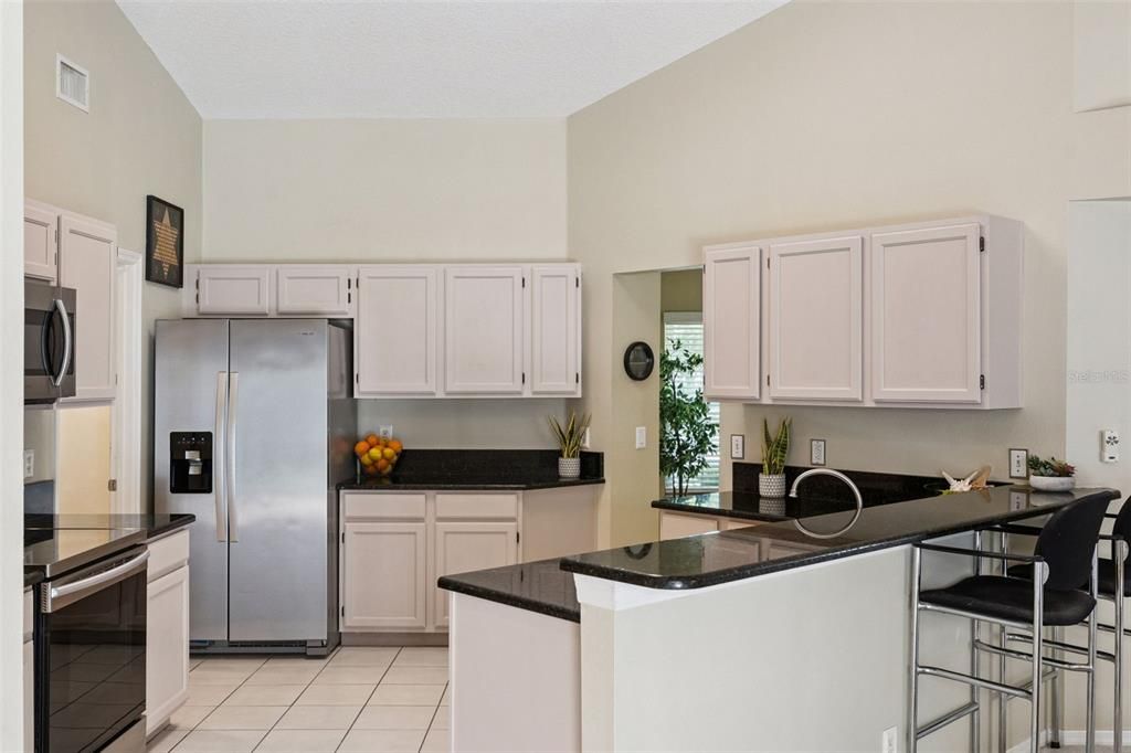 For Sale: $550,000 (3 beds, 2 baths, 1726 Square Feet)
