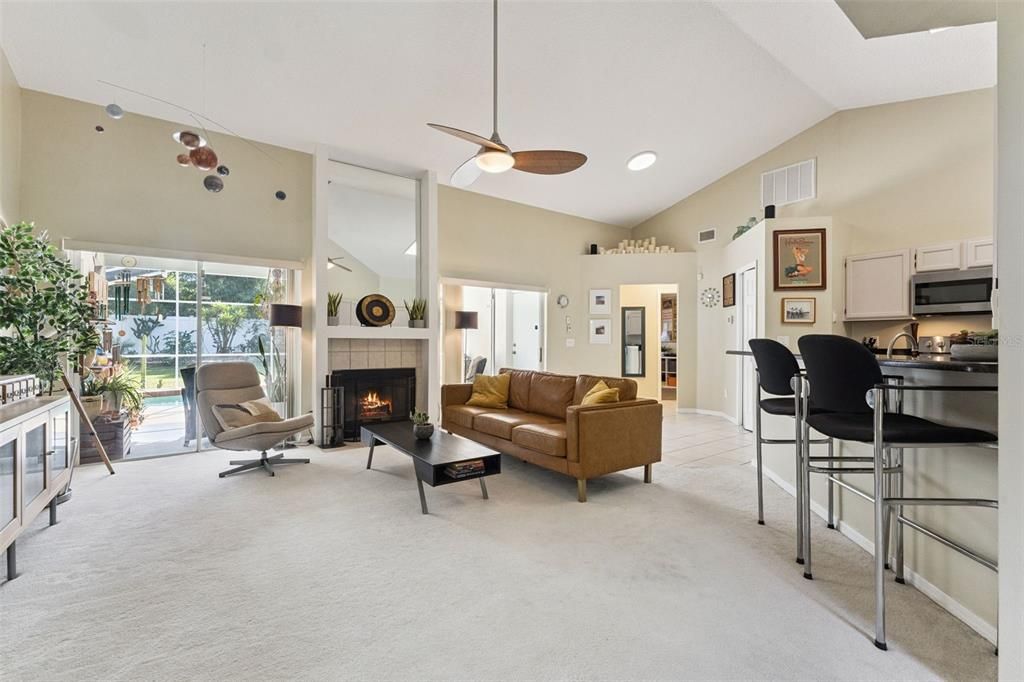 For Sale: $550,000 (3 beds, 2 baths, 1726 Square Feet)