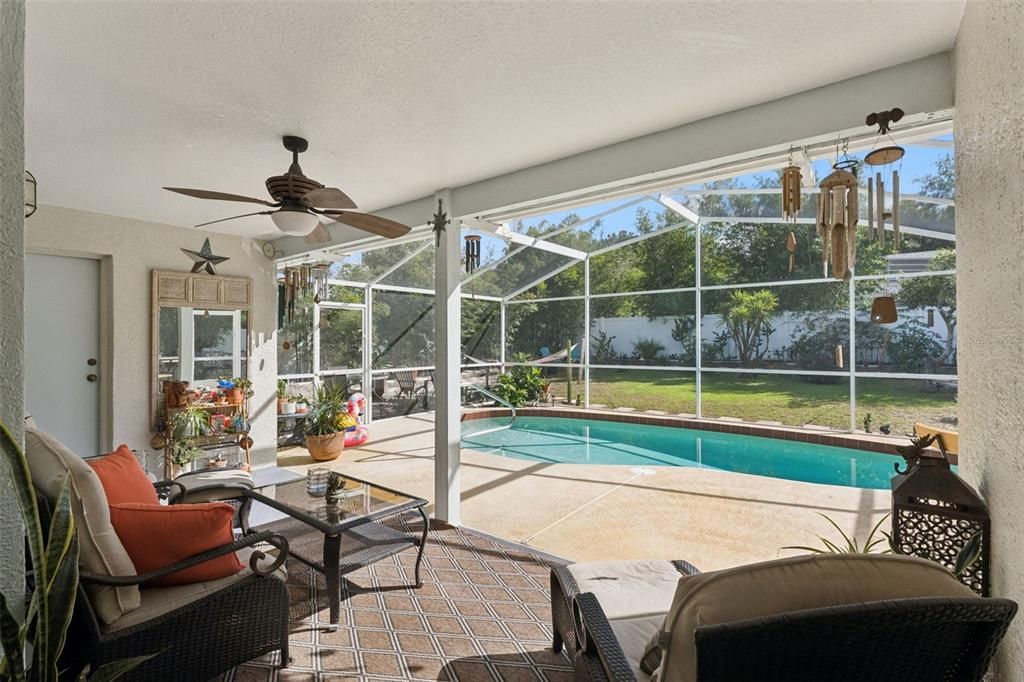 For Sale: $550,000 (3 beds, 2 baths, 1726 Square Feet)