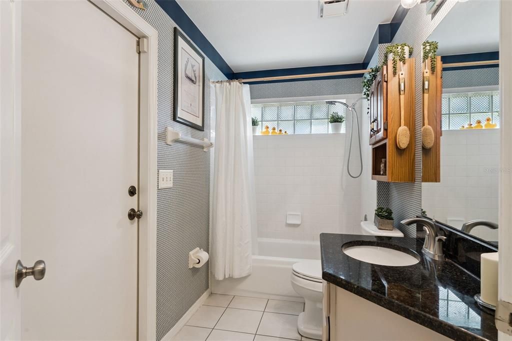 For Sale: $550,000 (3 beds, 2 baths, 1726 Square Feet)
