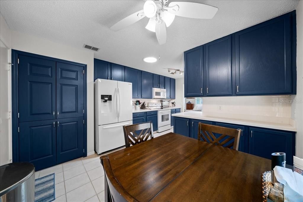 For Sale: $240,000 (2 beds, 2 baths, 1682 Square Feet)
