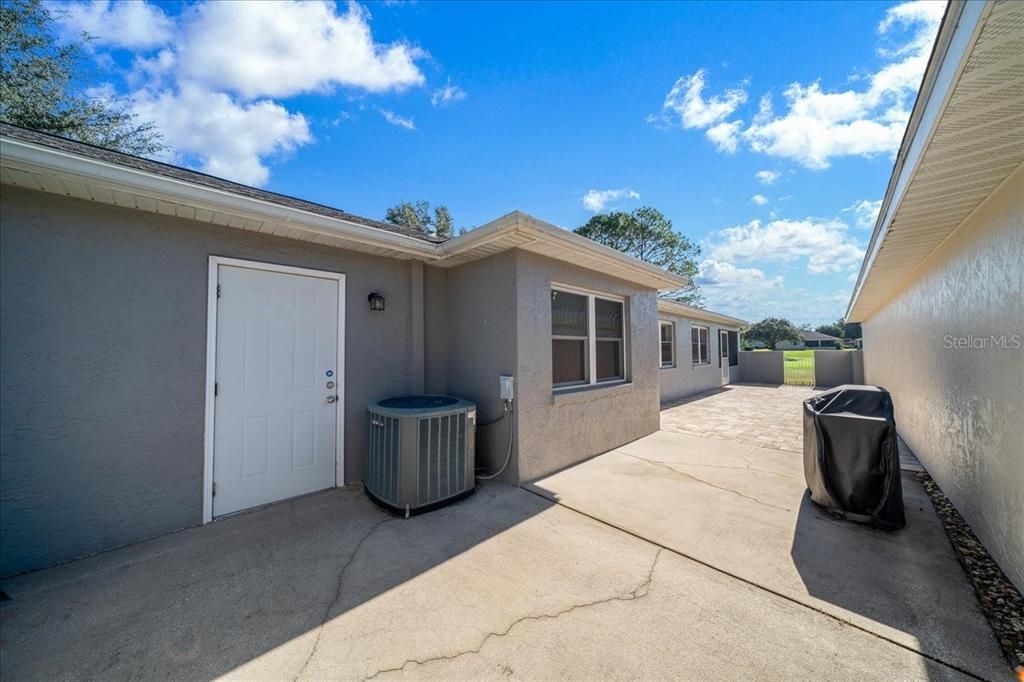 For Sale: $240,000 (2 beds, 2 baths, 1682 Square Feet)