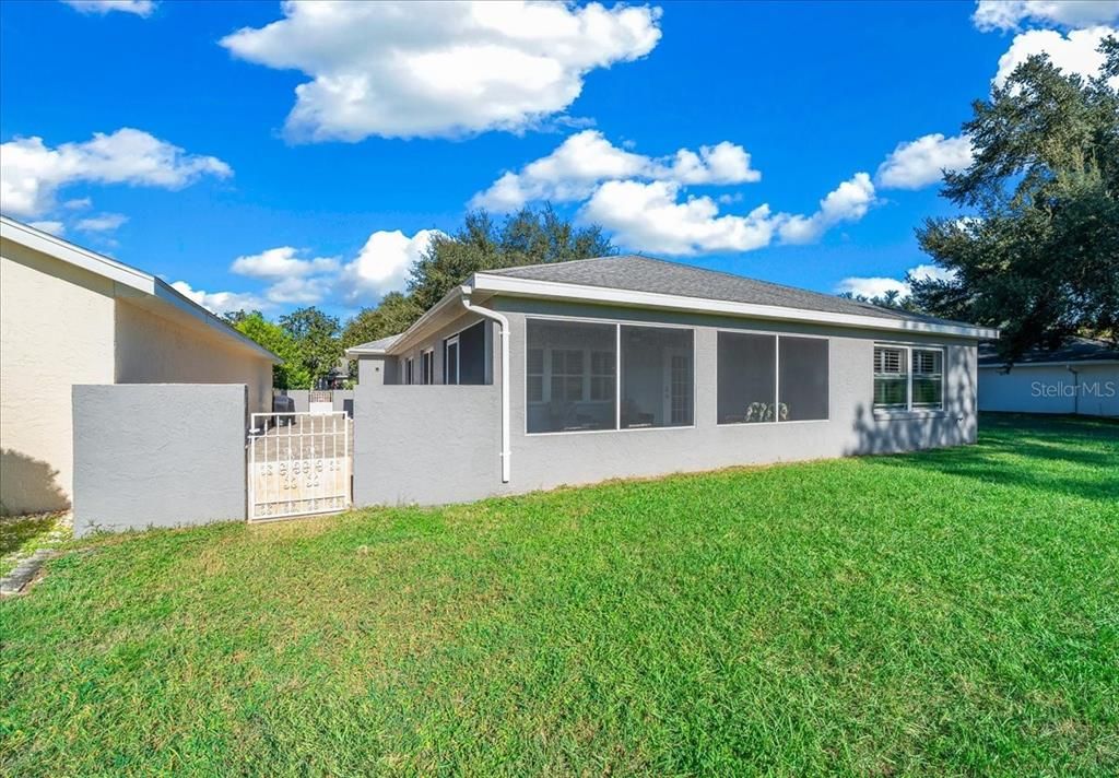 For Sale: $240,000 (2 beds, 2 baths, 1682 Square Feet)