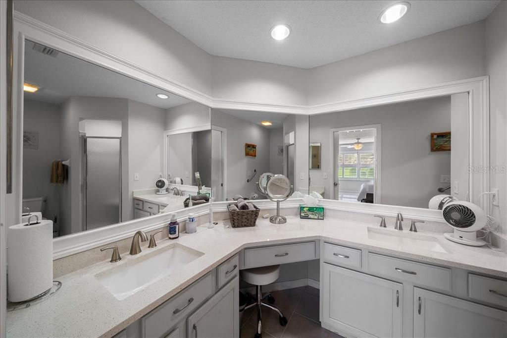 For Sale: $240,000 (2 beds, 2 baths, 1682 Square Feet)