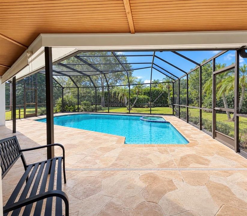 En Venta: $699,000 (3 camas, 2 baños, 1931 Pies cuadrados)