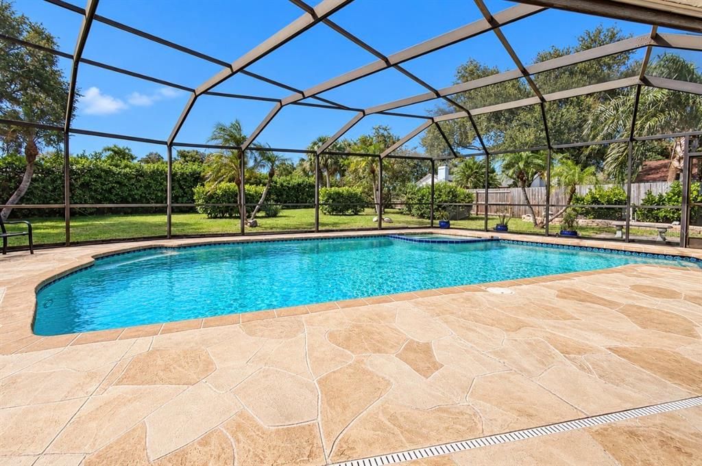 En Venta: $699,000 (3 camas, 2 baños, 1931 Pies cuadrados)