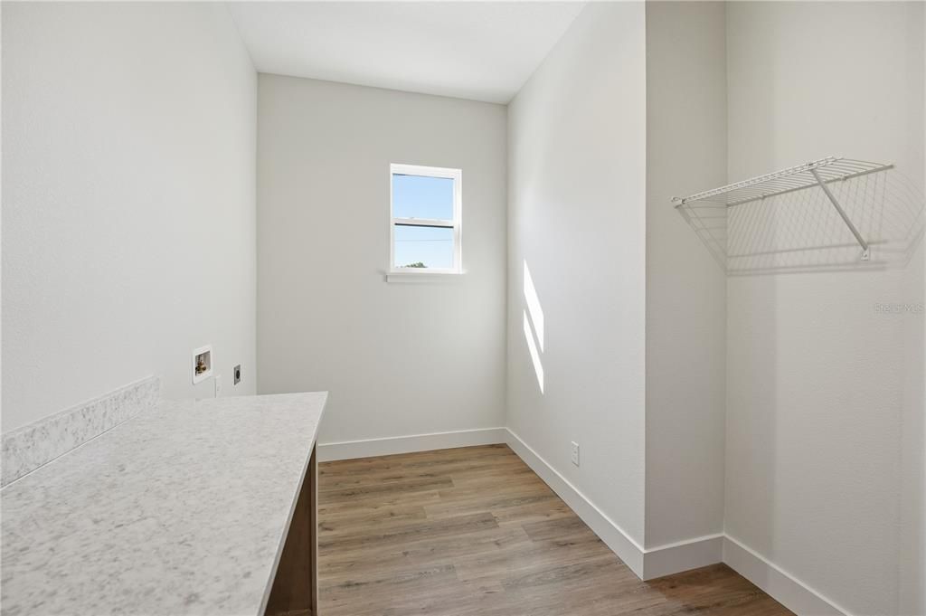 For Sale: $829,000 (4 beds, 3 baths, 2922 Square Feet)