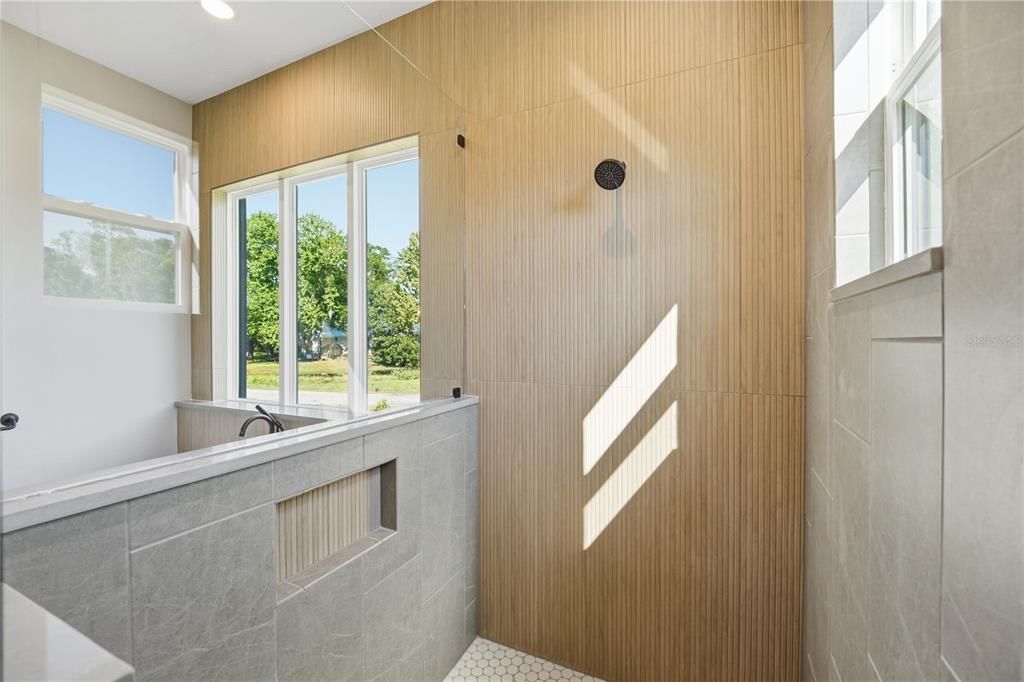 For Sale: $829,000 (4 beds, 3 baths, 2922 Square Feet)