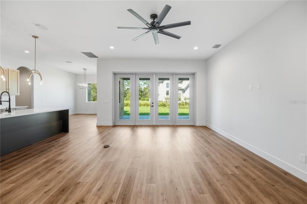 For Sale: $829,000 (4 beds, 3 baths, 2922 Square Feet)