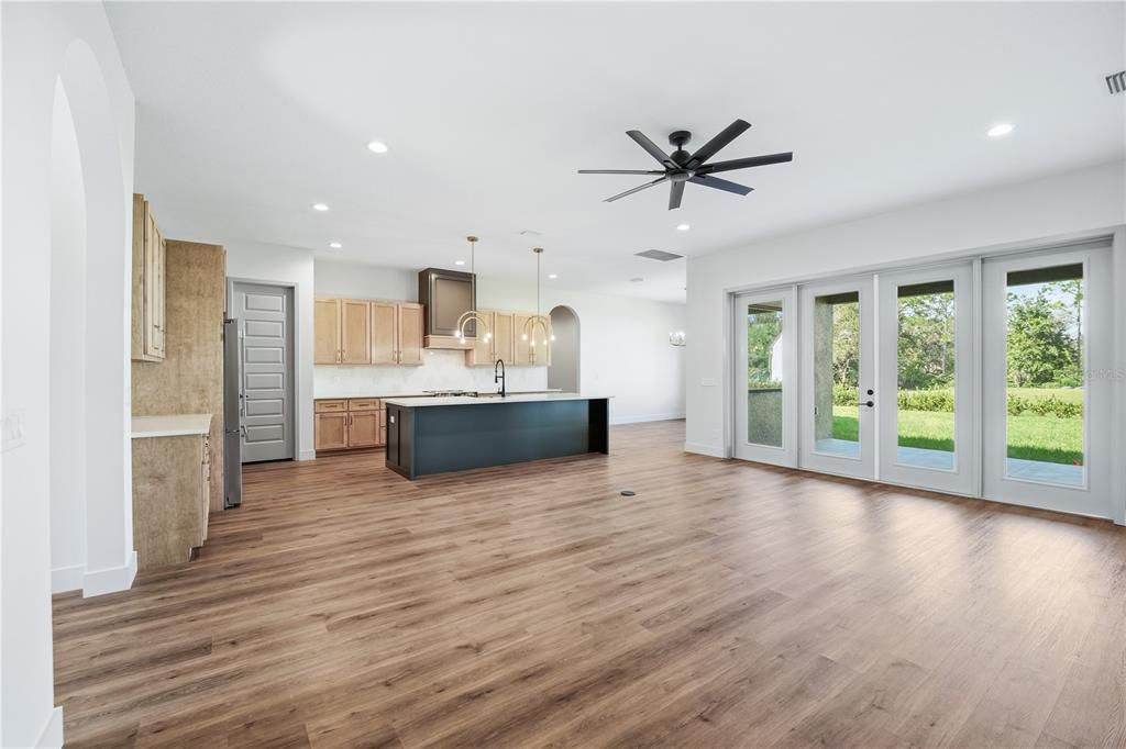 For Sale: $829,000 (4 beds, 3 baths, 2922 Square Feet)