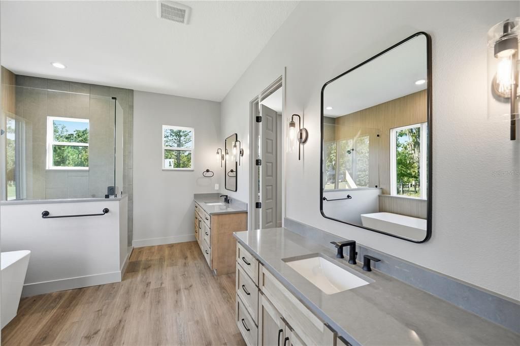 For Sale: $829,000 (4 beds, 3 baths, 2922 Square Feet)