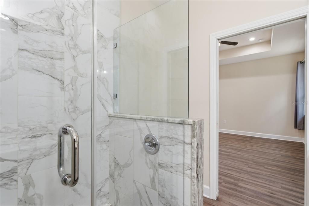 На продажу: $334,999 (3 спален, 2 ванн, 1425 Квадратных фут)
