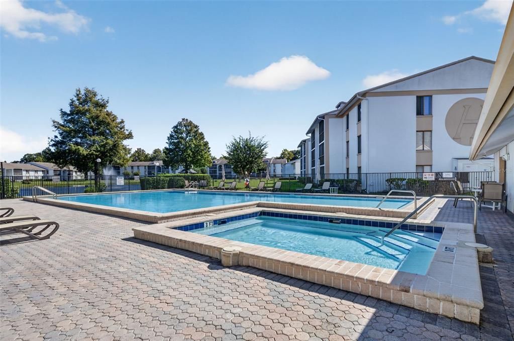For Sale: $190,000 (2 beds, 2 baths, 1064 Square Feet)