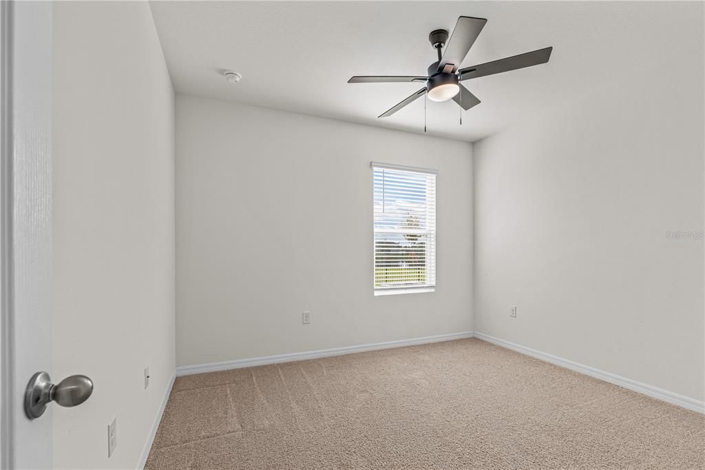 For Sale: $440,000 (5 beds, 3 baths, 2674 Square Feet)