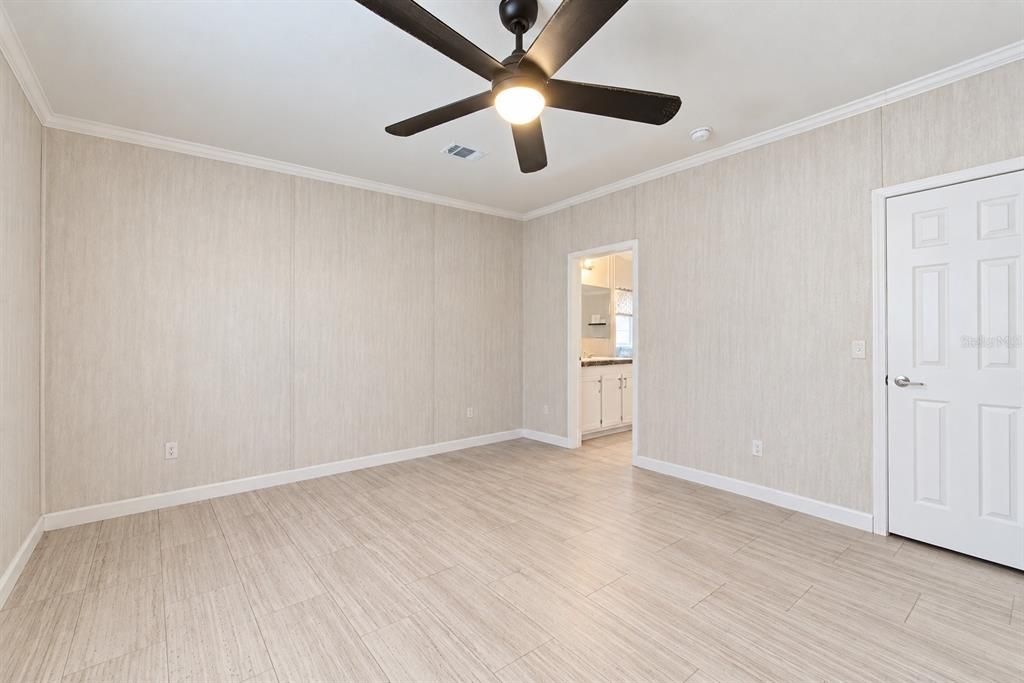 En Venta: $385,000 (4 camas, 2 baños, 1350 Pies cuadrados)