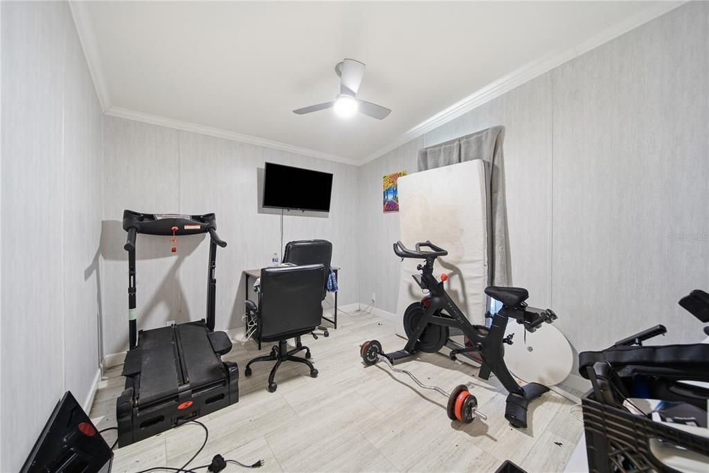 En Venta: $385,000 (4 camas, 2 baños, 1350 Pies cuadrados)