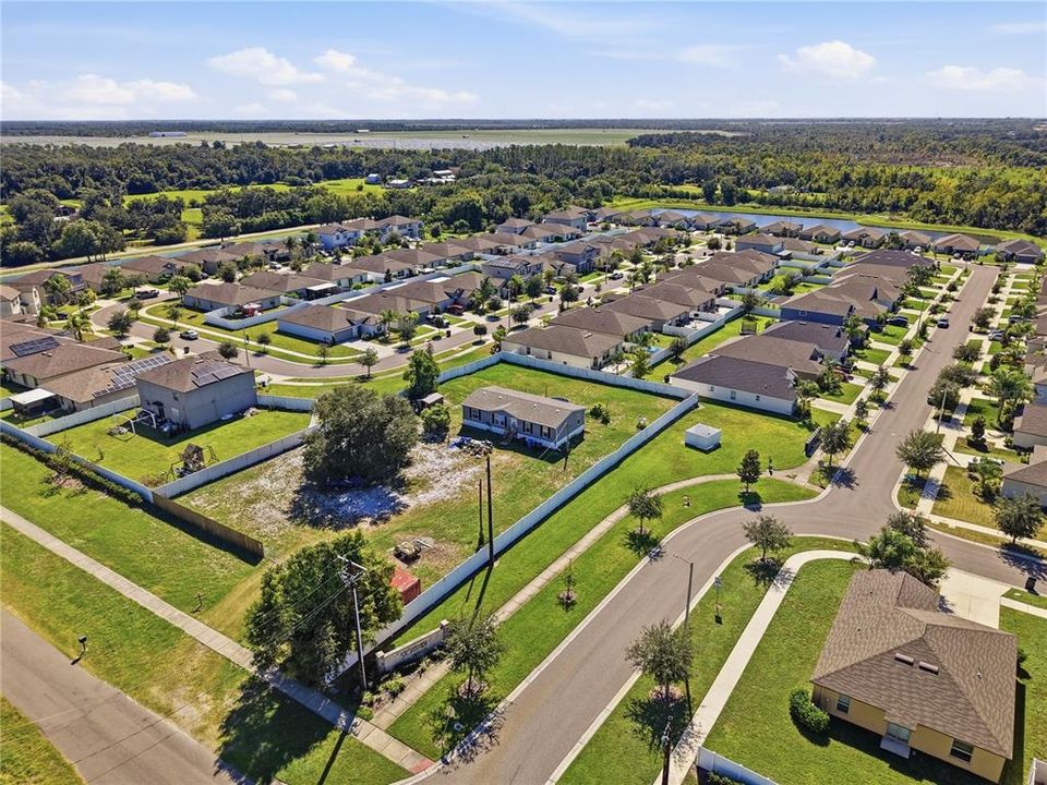 En Venta: $385,000 (4 camas, 2 baños, 1350 Pies cuadrados)
