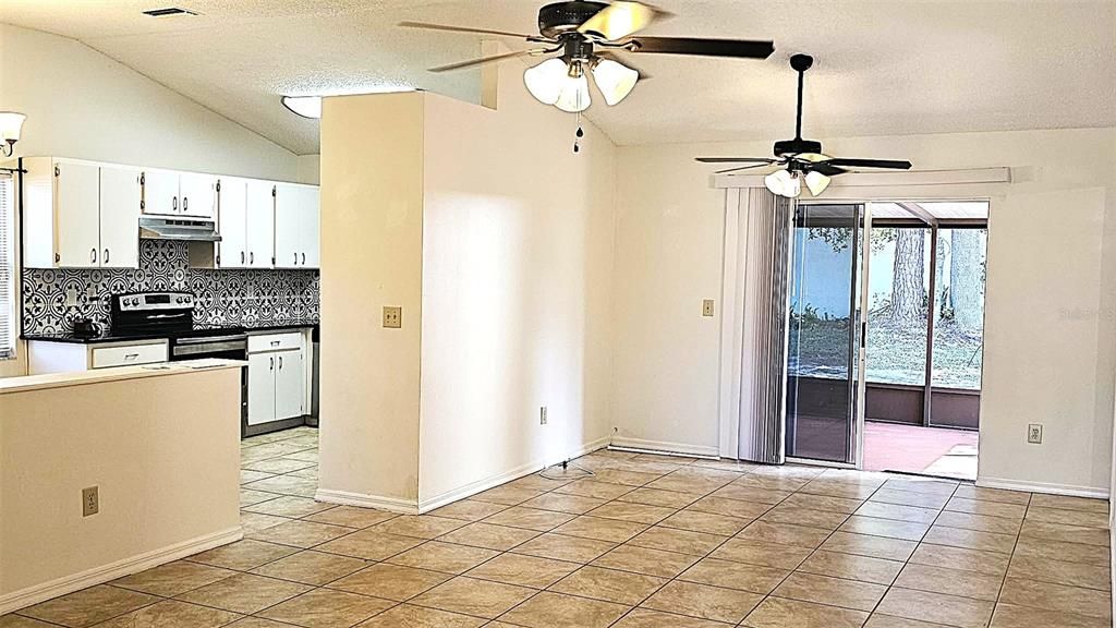En Venta: $339,500 (3 camas, 2 baños, 1246 Pies cuadrados)