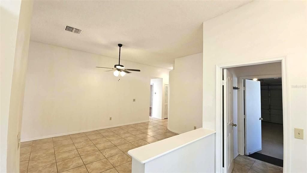 En Venta: $339,500 (3 camas, 2 baños, 1246 Pies cuadrados)