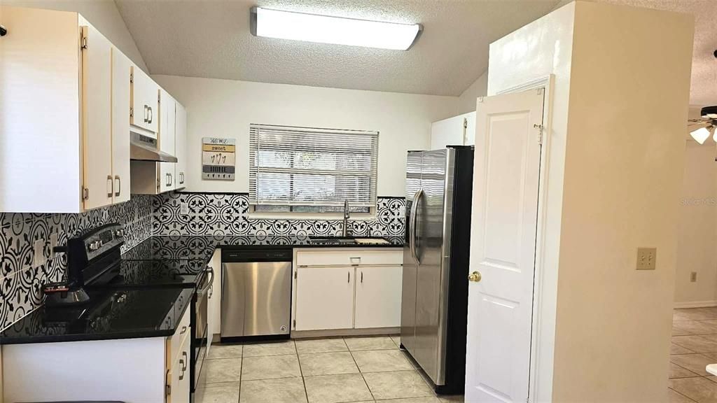 En Venta: $339,500 (3 camas, 2 baños, 1246 Pies cuadrados)