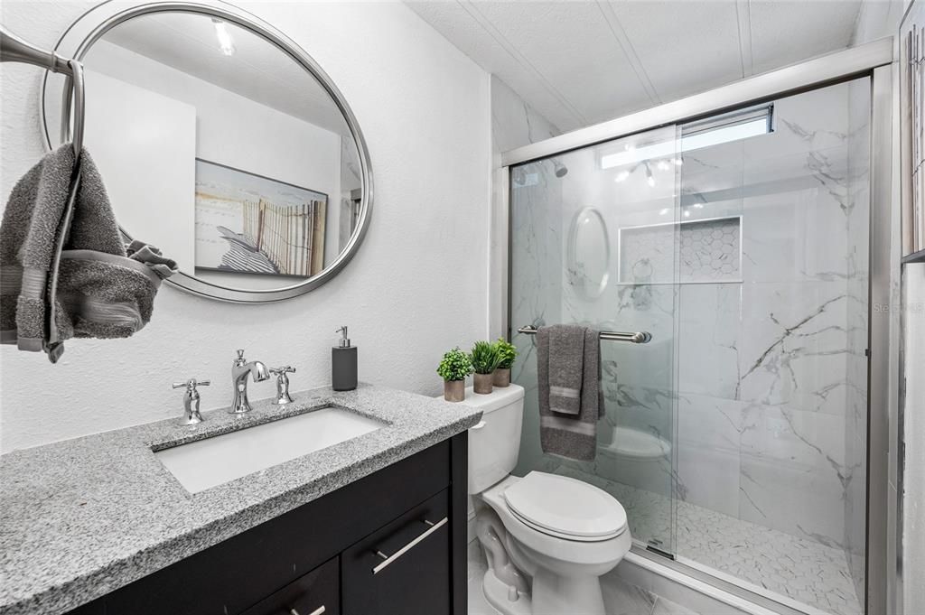 For Sale: $347,777 (2 beds, 2 baths, 865 Square Feet)
