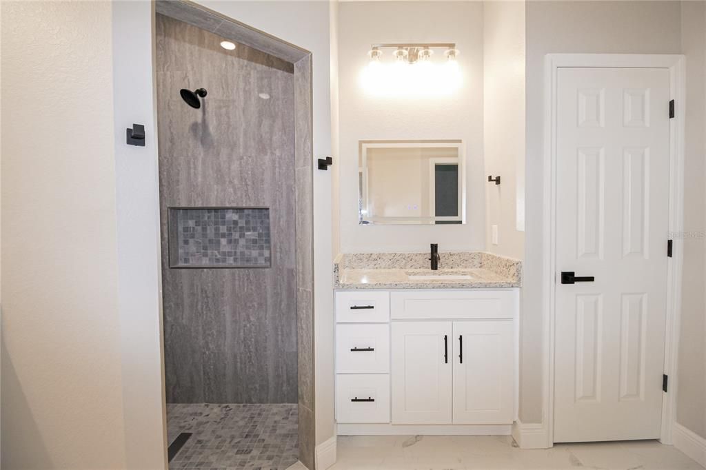 For Sale: $334,900 (3 beds, 3 baths, 1505 Square Feet)
