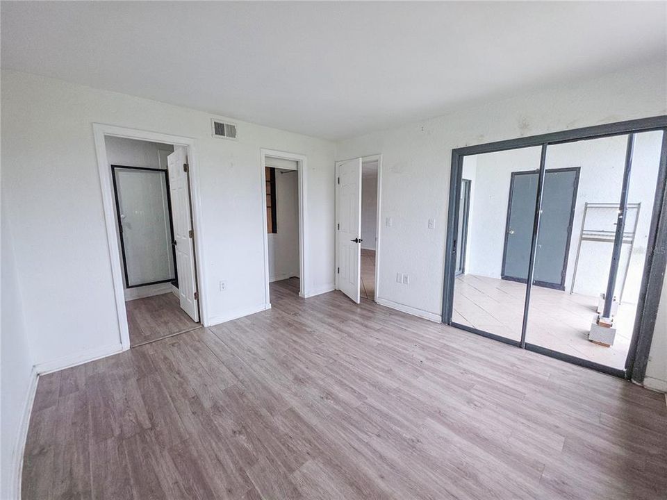 На продажу: $160,000 (3 спален, 2 ванн, 1155 Квадратных фут)
