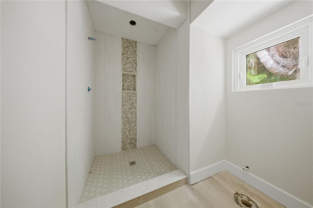 En Venta: $545,000 (3 camas, 2 baños, 1644 Pies cuadrados)