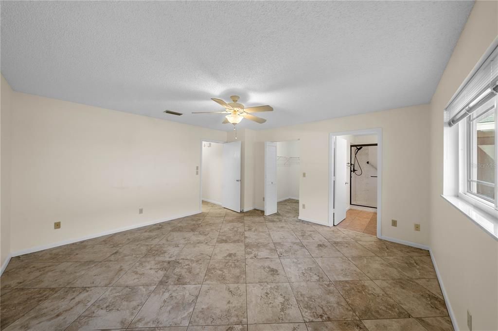 For Sale: $165,900 (2 beds, 2 baths, 1541 Square Feet)