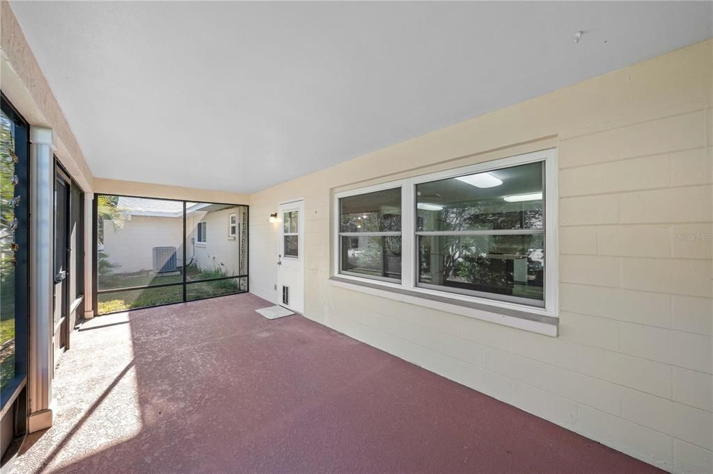 For Sale: $165,900 (2 beds, 2 baths, 1541 Square Feet)