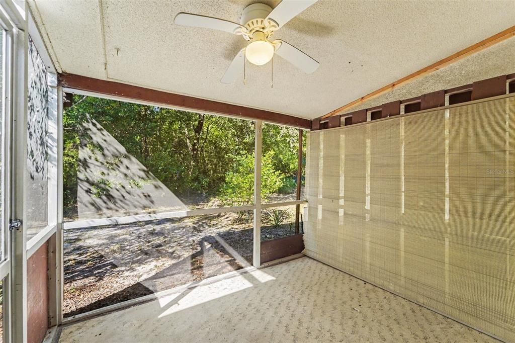 En Venta: $359,000 (4 camas, 0 baños, 2107 Pies cuadrados)