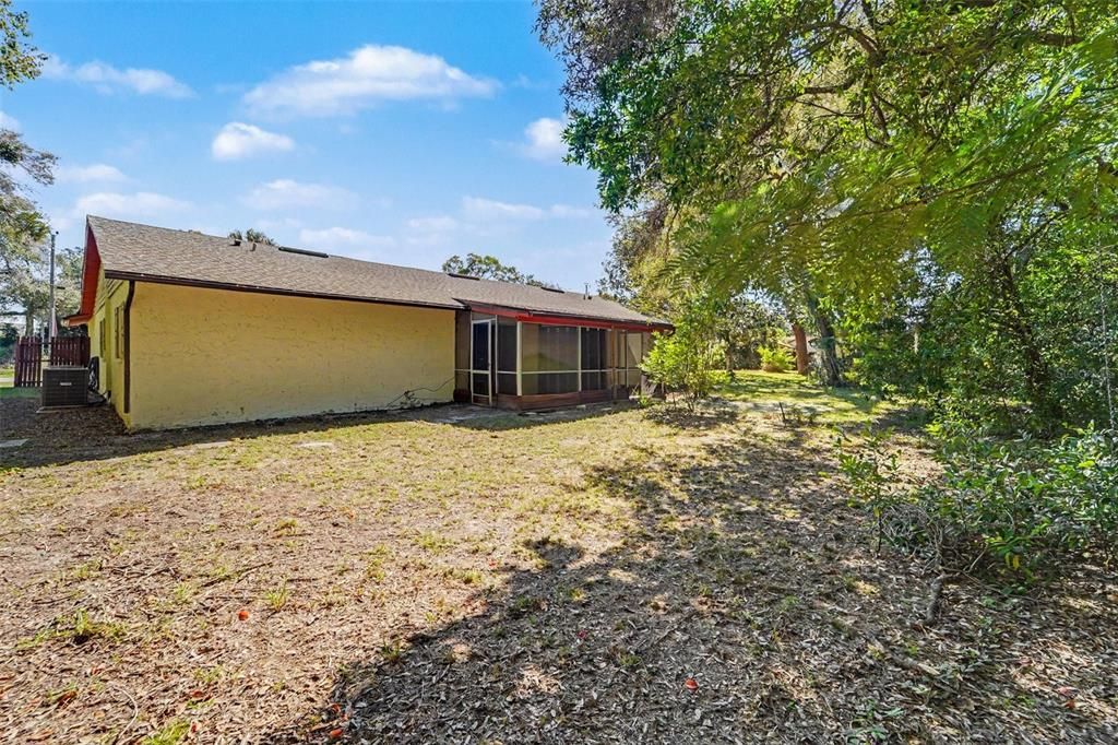 En Venta: $359,000 (4 camas, 0 baños, 2107 Pies cuadrados)
