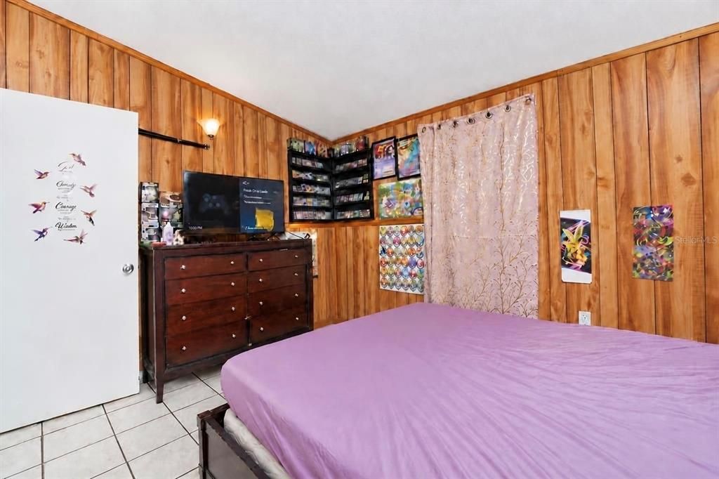 For Sale: $179,900 (3 beds, 1 baths, 1253 Square Feet)