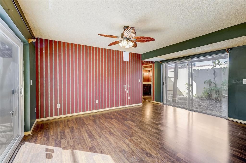 En Venta: $284,999 (3 camas, 2 baños, 1872 Pies cuadrados)