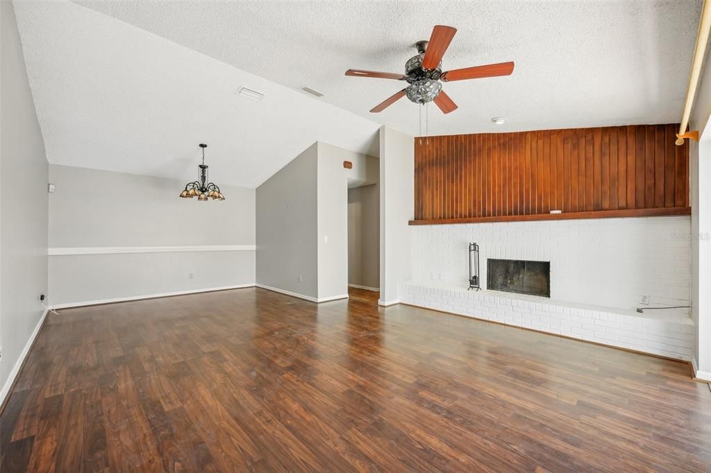 En Venta: $284,999 (3 camas, 2 baños, 1872 Pies cuadrados)