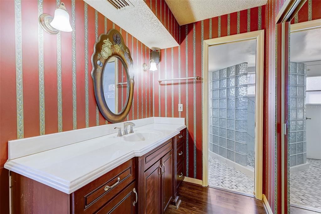 En Venta: $284,999 (3 camas, 2 baños, 1872 Pies cuadrados)