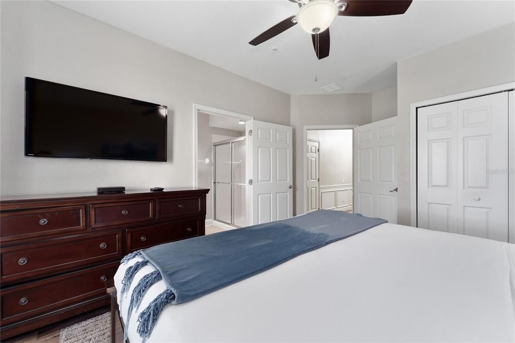 For Sale: $499,000 (3 beds, 3 baths, 1746 Square Feet)
