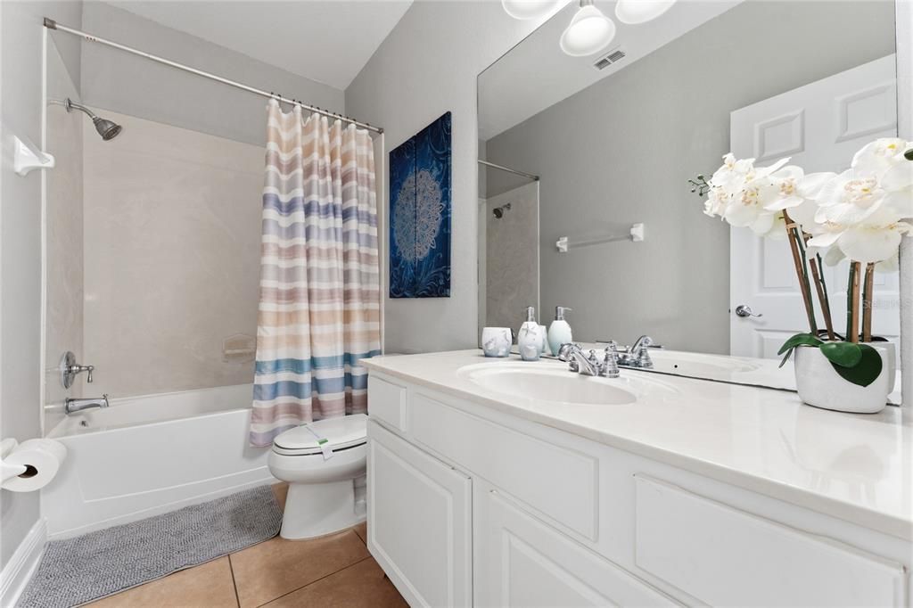 For Sale: $499,000 (3 beds, 3 baths, 1746 Square Feet)