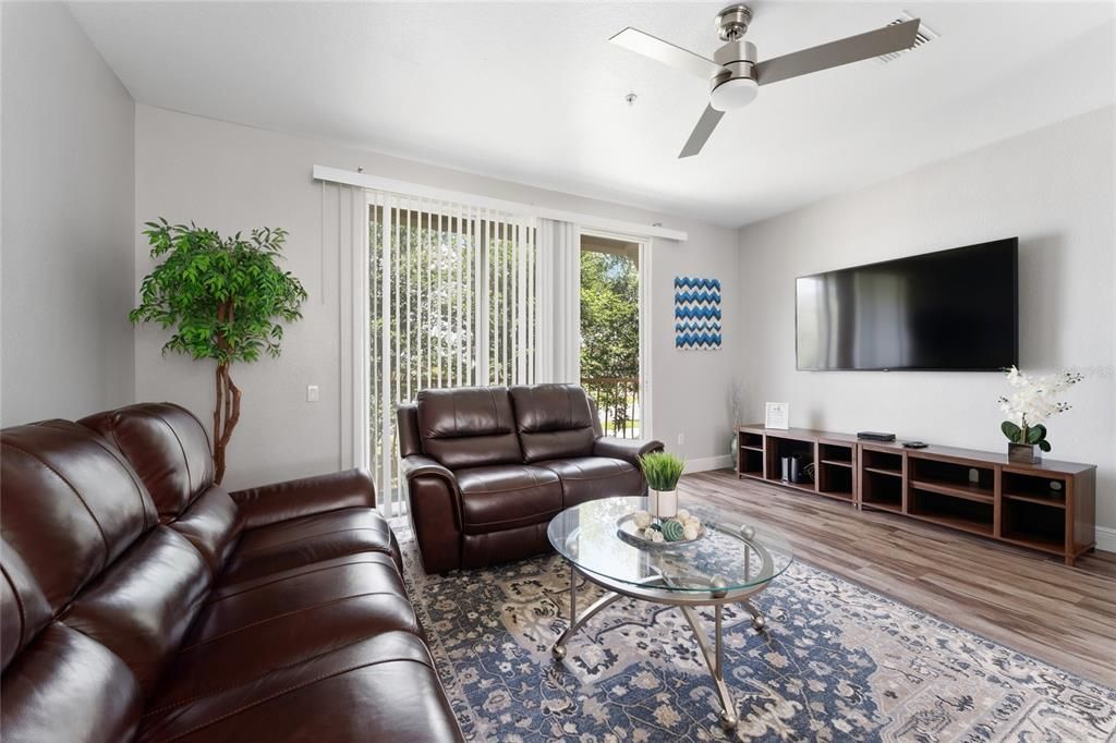 For Sale: $499,000 (3 beds, 3 baths, 1746 Square Feet)