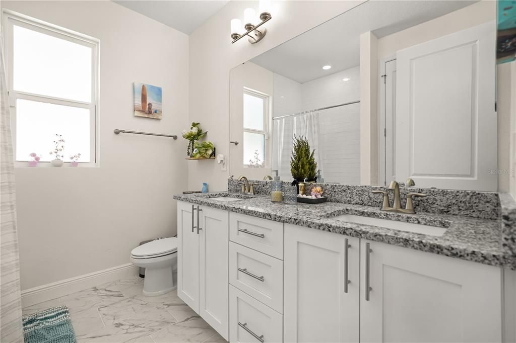 For Sale: $573,000 (4 beds, 2 baths, 2214 Square Feet)
