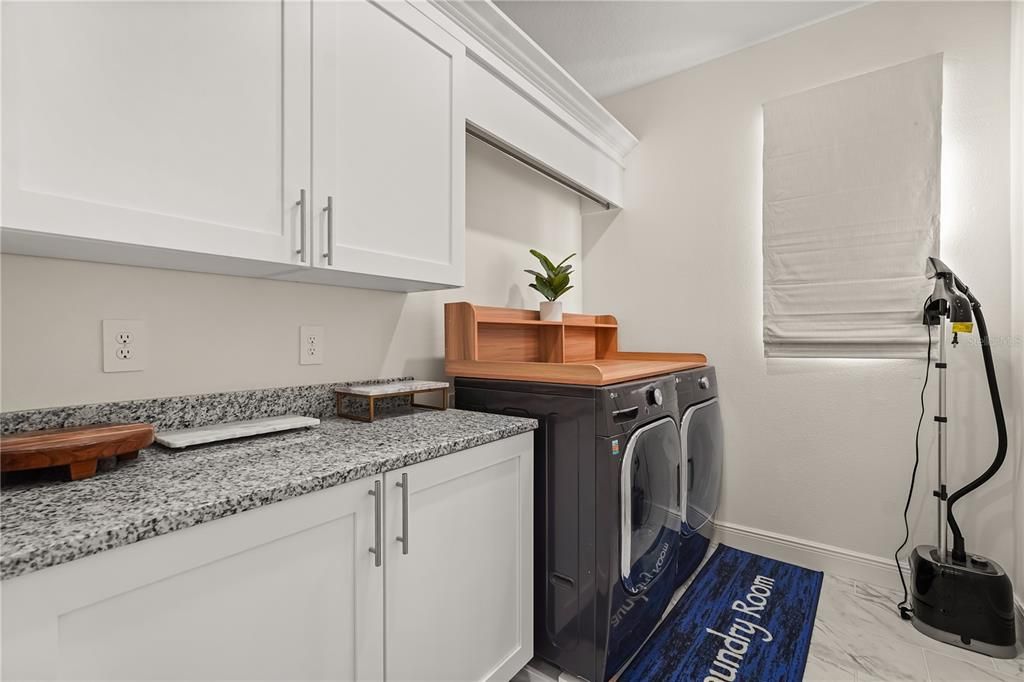 For Sale: $573,000 (4 beds, 2 baths, 2214 Square Feet)